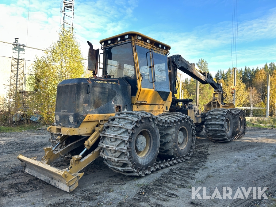 Terrängbärgare Tigercat 1075B med 30 tons vinsch