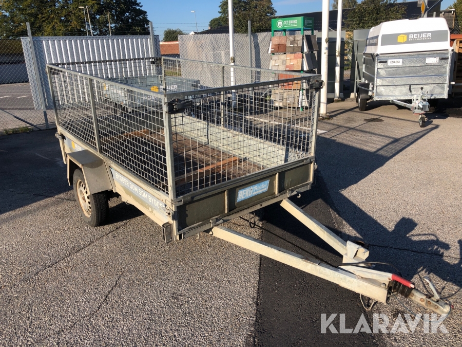 Personbilssläp REKO TRAILER 750 SG med gallergrindar