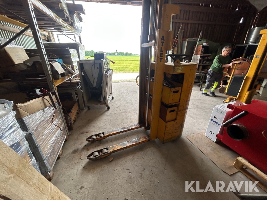 Ståstaplare Atlet 100s-stf30 BA