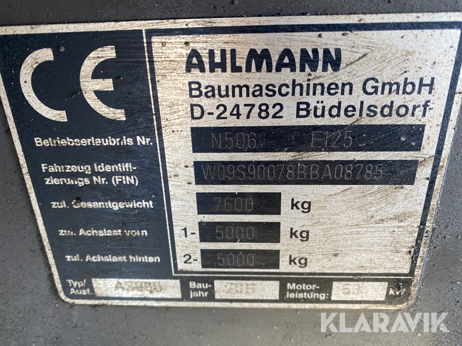 Hjullastare Ahlmann AS 900 med sopskopa