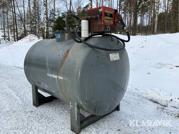 Dieseltank Götlinds Svets 1700L med elektrisk pump