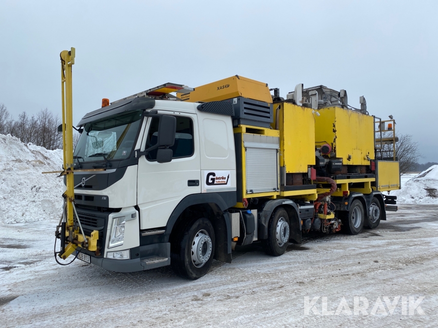 Lastbil Volvo FM6*2 Linjemålning