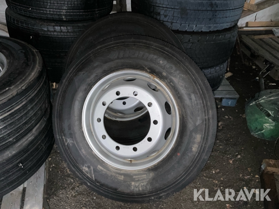 Däck Hankook med fälg 2 st