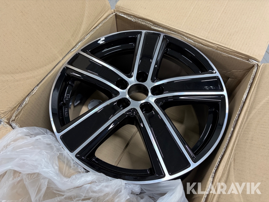 Fälgar Dezent TH 8x18 4st