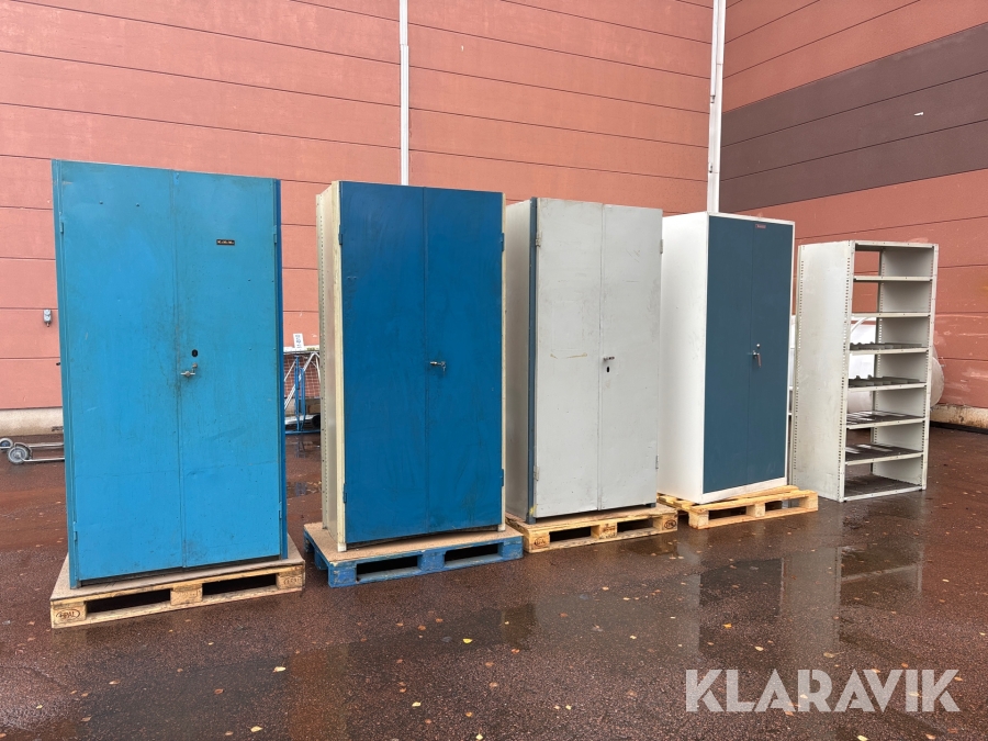 Verkstadsförvaring 4 st skåp och 1 st hylla