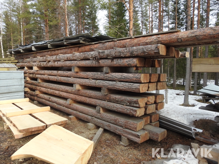 Blockat timmerparti ca 500 meter 175 mm tjocklek