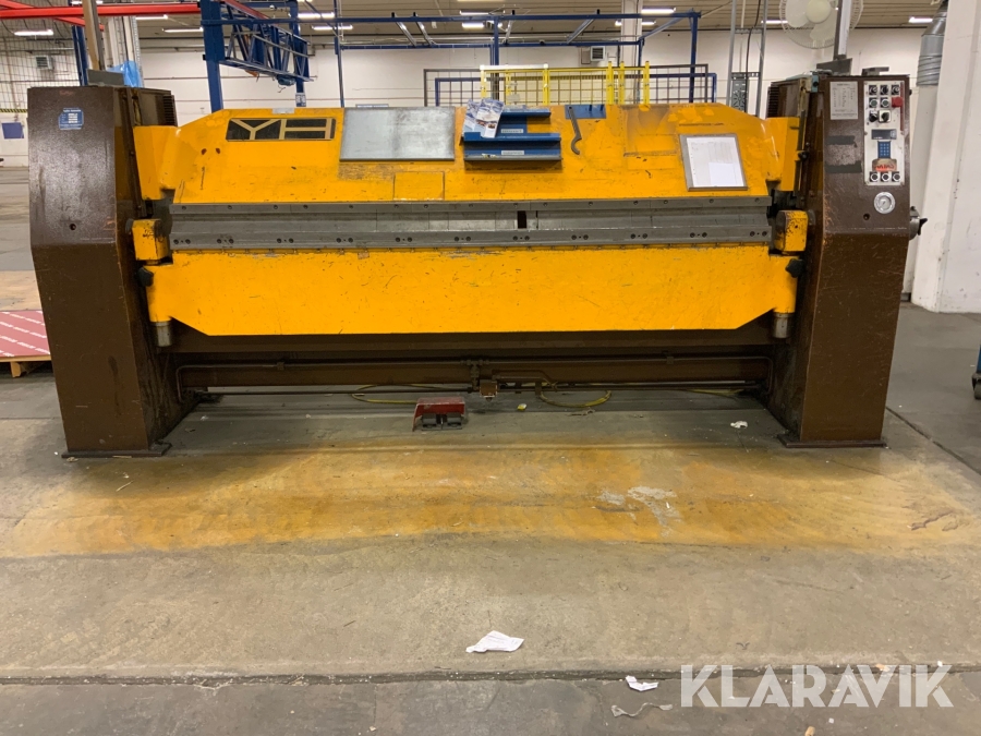 Kantmaskin Ystad hydraulmaskiner 2500 x 2 hydraulisk