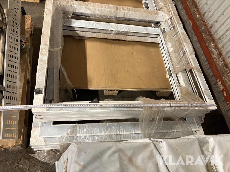 Skjutparti fönster isolerglas