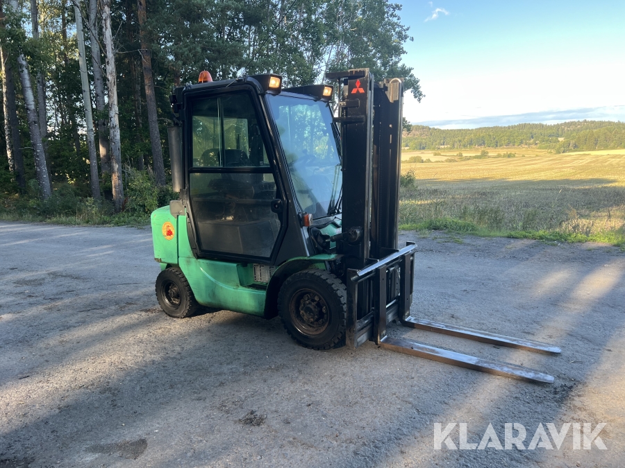 Truck Mitsubishi FD25