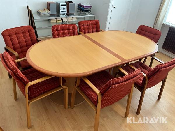 Konferensbord med tilläggskivor och 7 st stolar