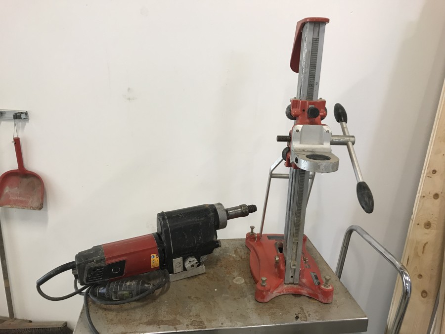 Kärnborrmaskin med Kärnborr