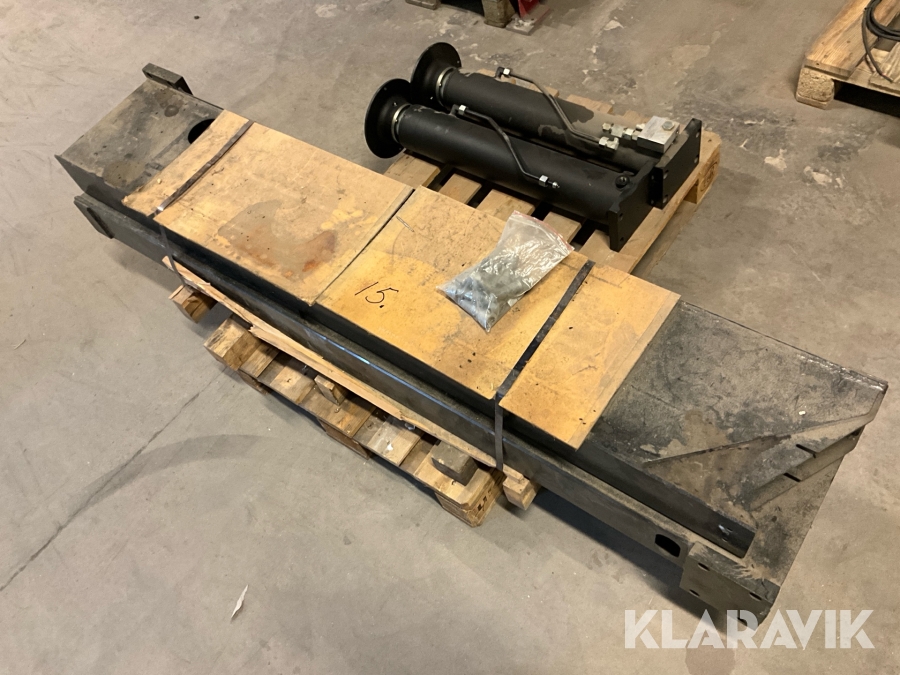 Stödben Palfinger 2 st till kranbil med balkar