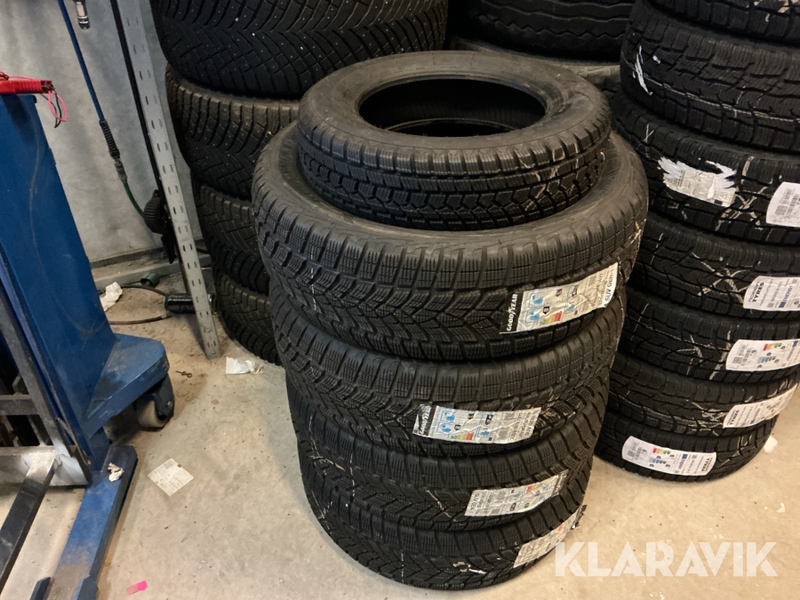 Däck Goodyear/ Sunfull 5 st