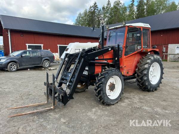 Traktor med lastare Valmet 604-4