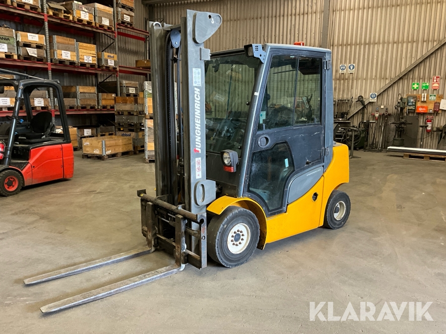 Truck Jungheinrich DFG 425s dieseltruck