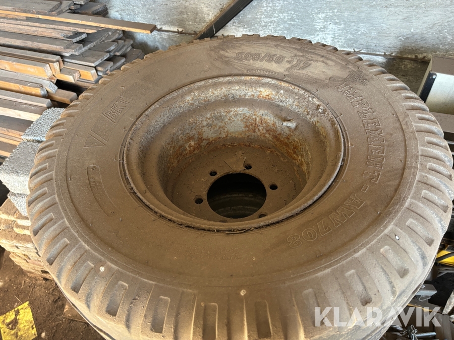 Entreprenaddäck BKT 500/50-17 4 stycken