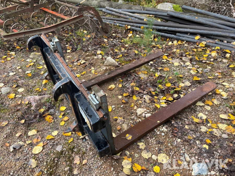Pallgafflar SRF 2,5 tons med SMS/Trima fäste