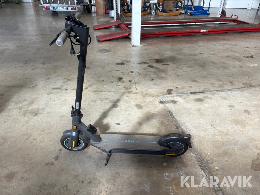 Elsparkcykel Nineboot G30 D