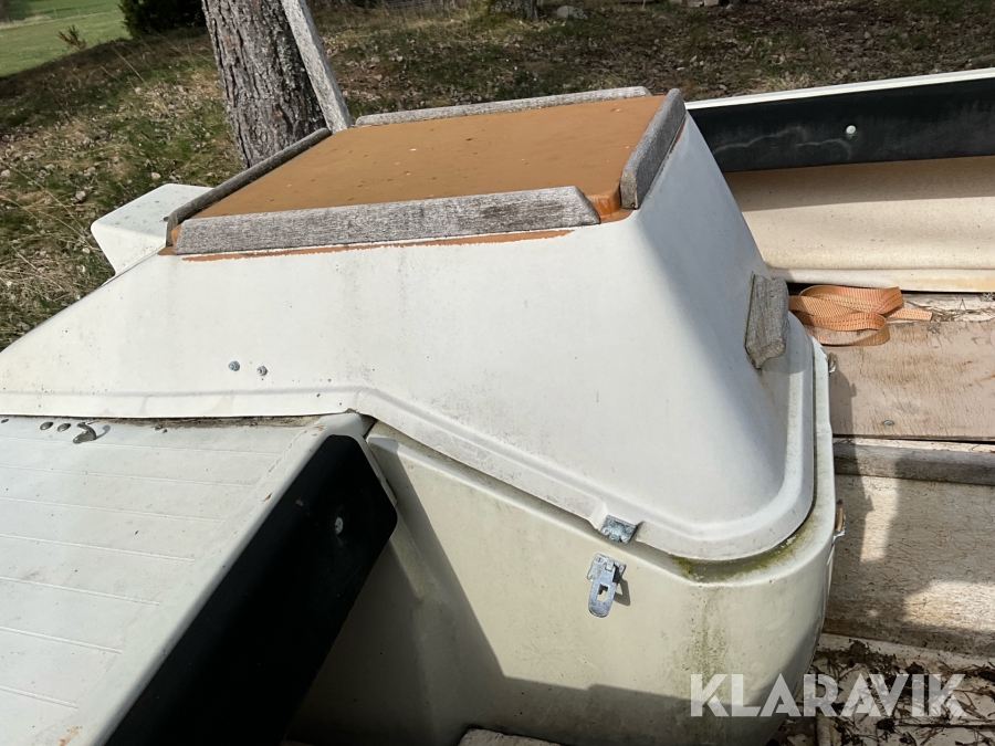 Båt Crescent 525 med båtkärra