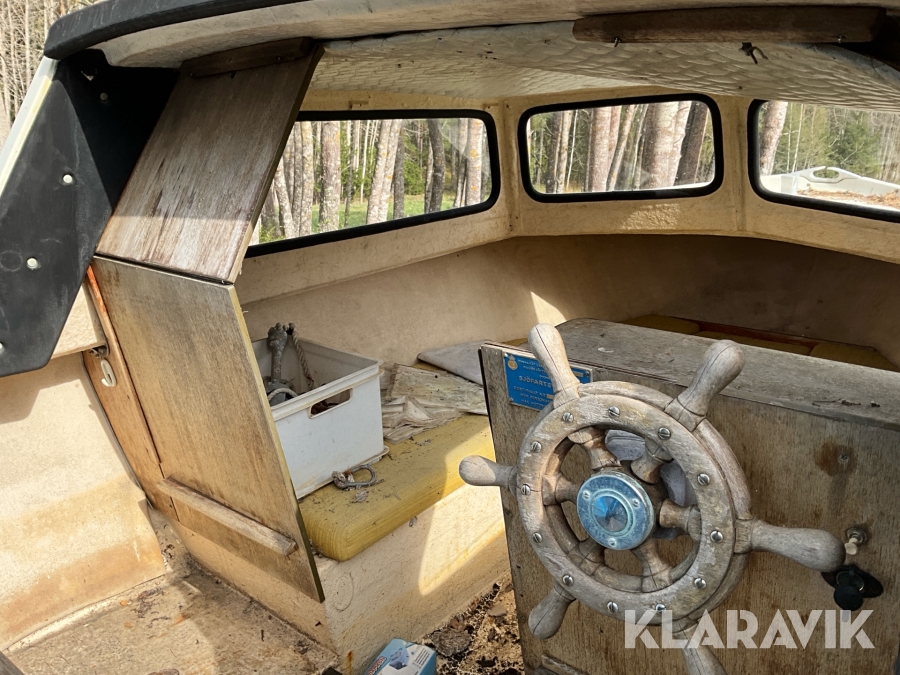 Båt Crescent 525 med båtkärra