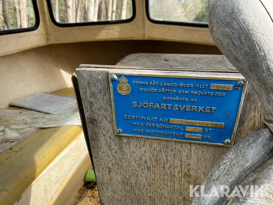 Båt Crescent 525 med båtkärra