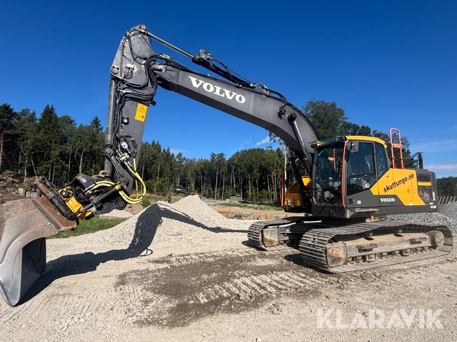 Grävmaskin Volvo EC220EL med gps tiltrotator och skopa