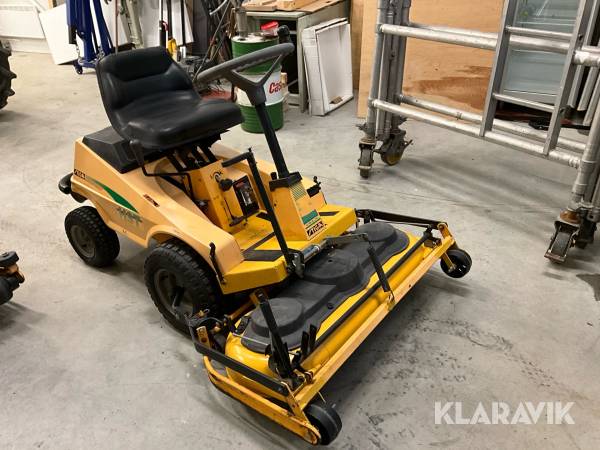 Åkgräsklippare Stiga Villa President HST