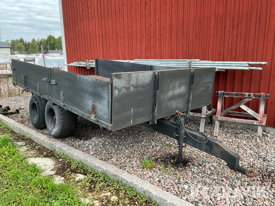 Entreprenadkärra 240x400 med tipp