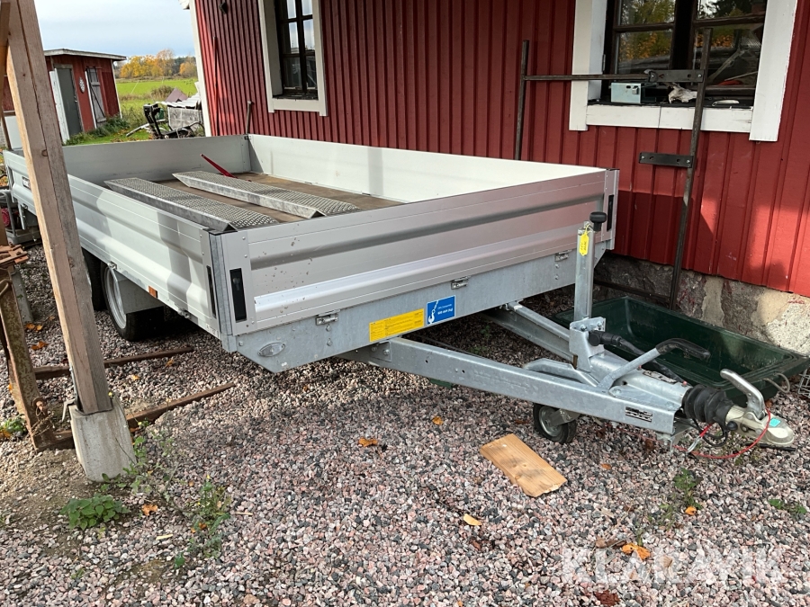 Personbilssläp Variant 3000 kg