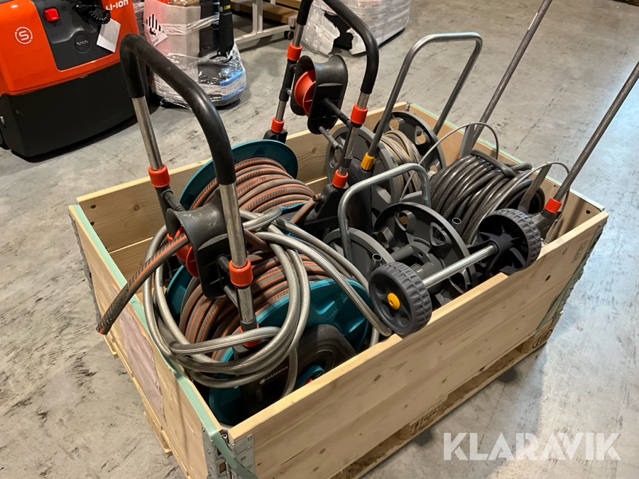 Trädgårdsslang och slangvindor