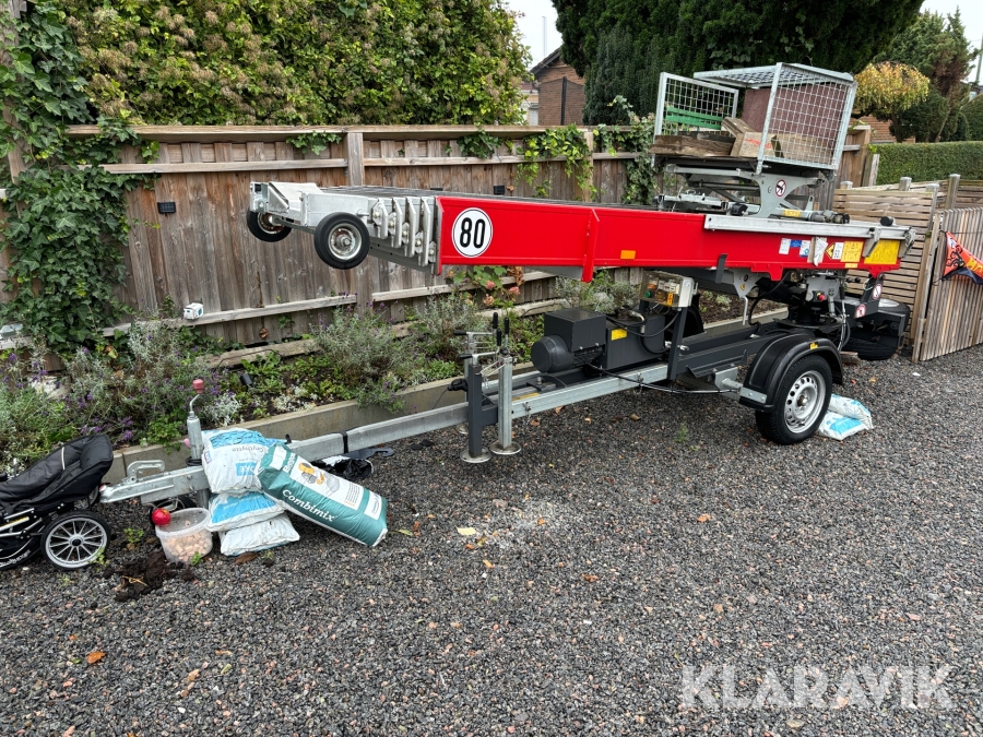 Snedbanehiss Böcker Junior HD 18/0-5