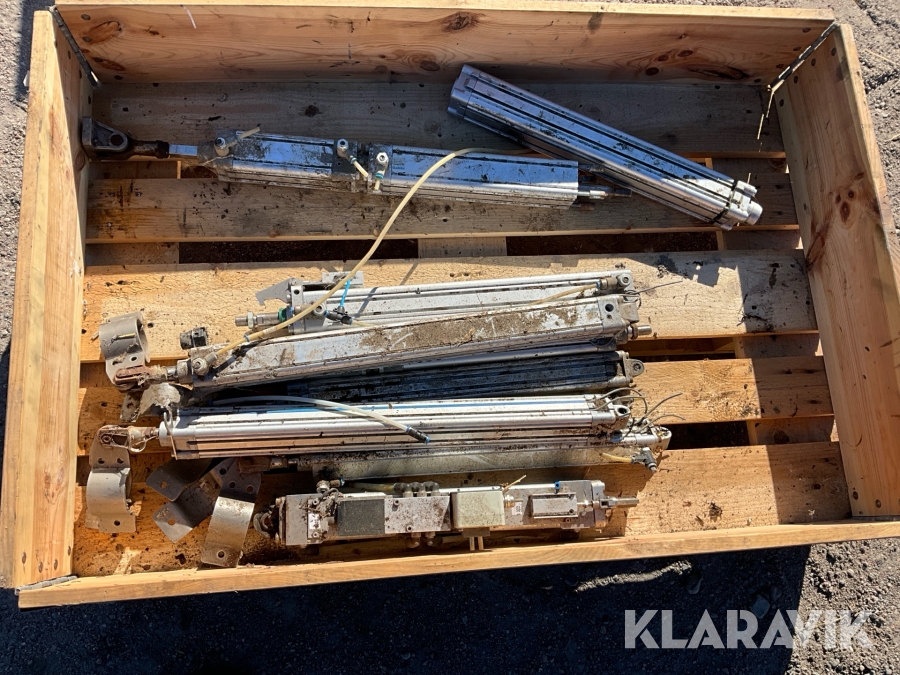 Tryckluftcylindrar Festo 9st