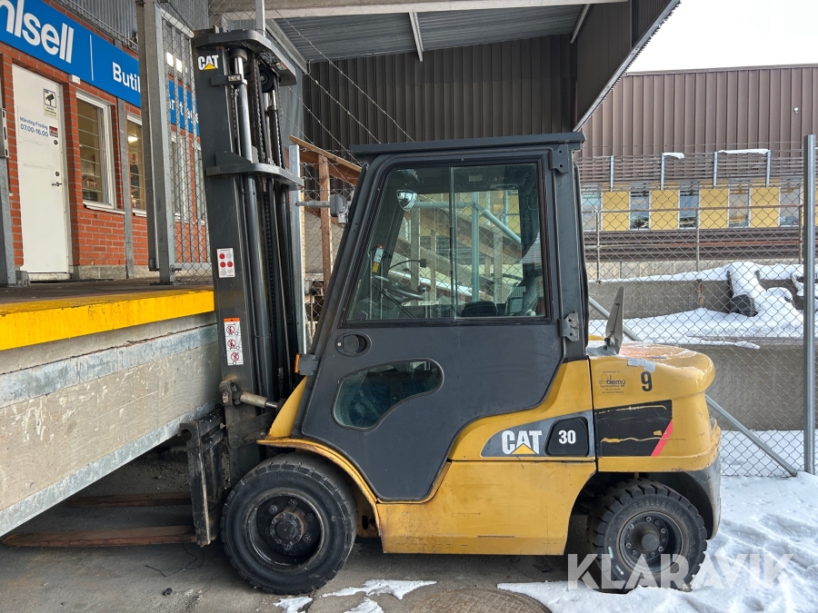 Motviktstruck CAT DP30N