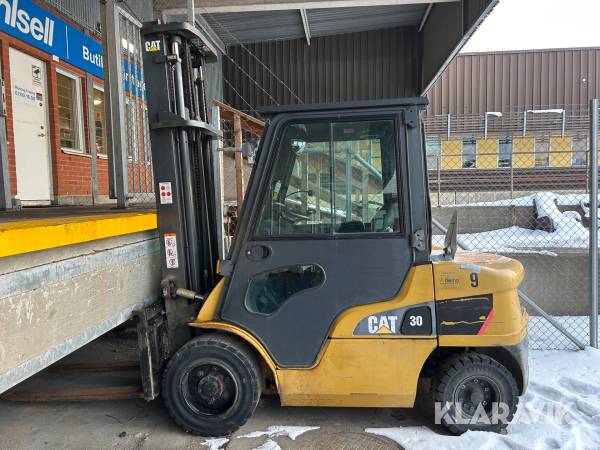 Motviktstruck CAT DP30N