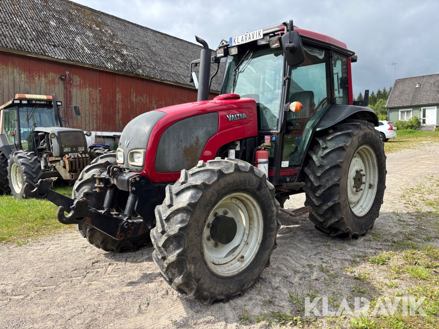 Traktor Valtra A72