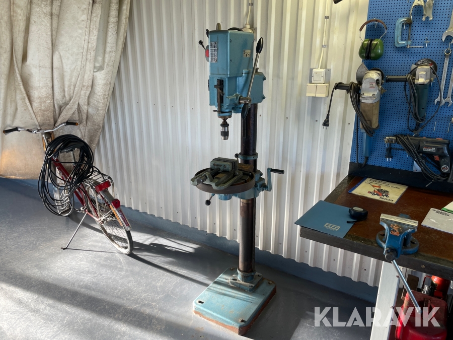 Pelarborr Arboga Maskiner G 2508 med fram och back