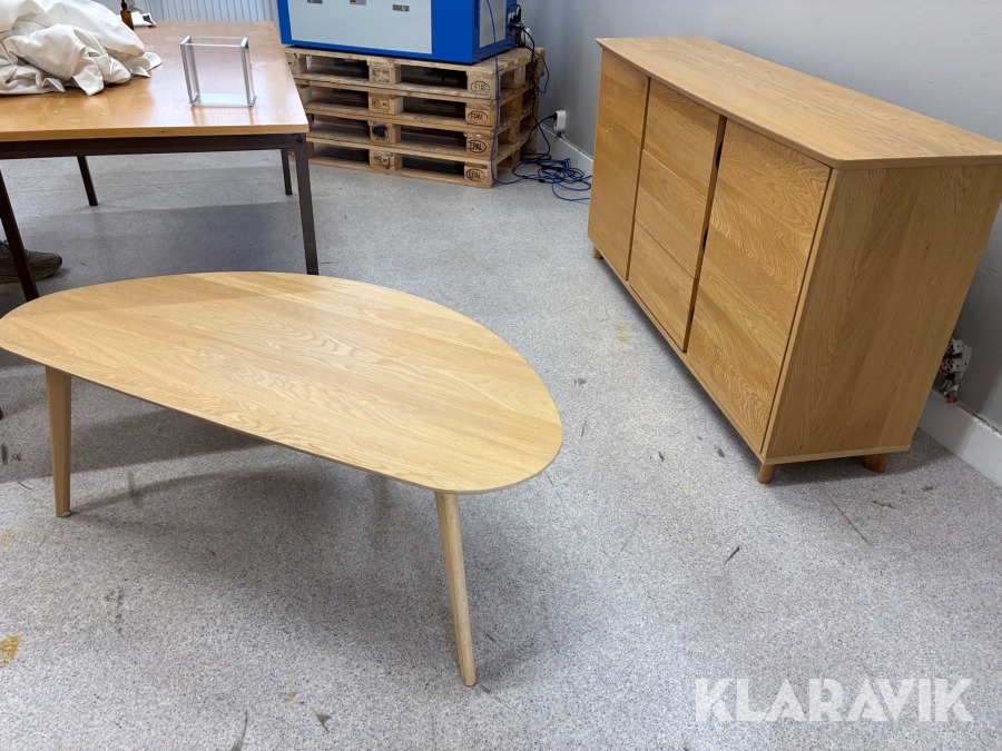 Skänk och bord 2st