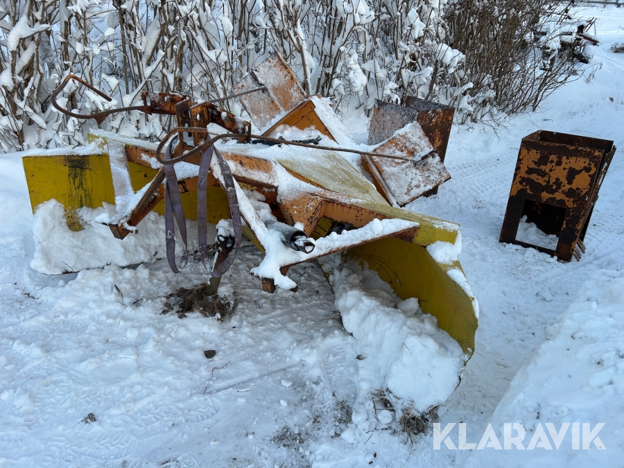 Snöslunga traktordriven