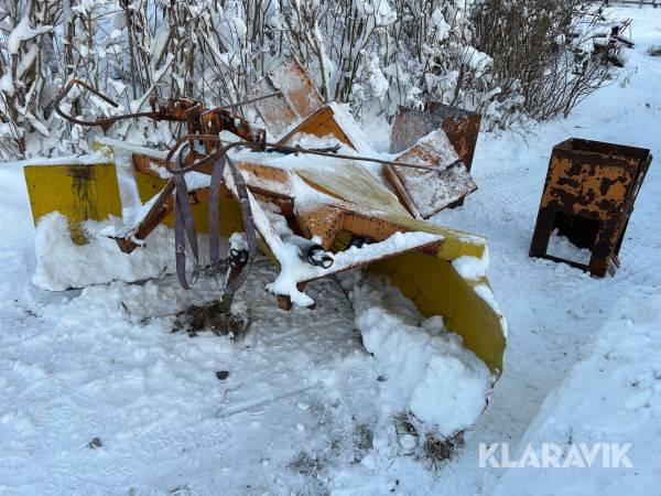 Snöslunga traktordriven