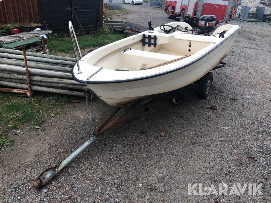 Styrpulpet  InterBoat 410R Mariner 30 hk 