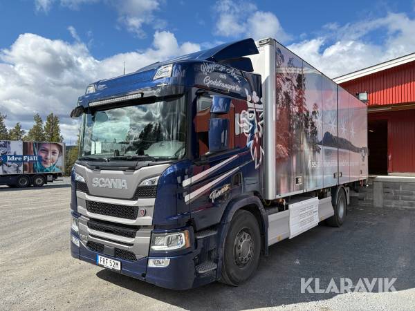 Kyl och frysbil Scania P370 med öppningsbar sida