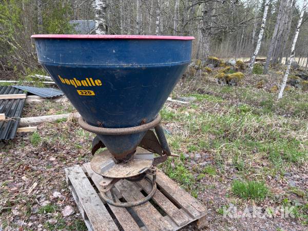 Gödselspridare Bogballe 325