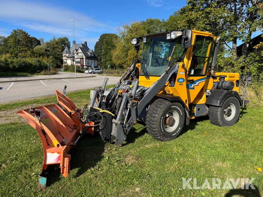 Redskapsbärare Wille 455B med redskap