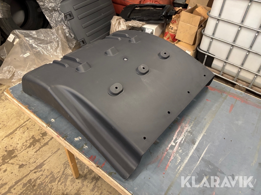 Skärmkant till topp Scania