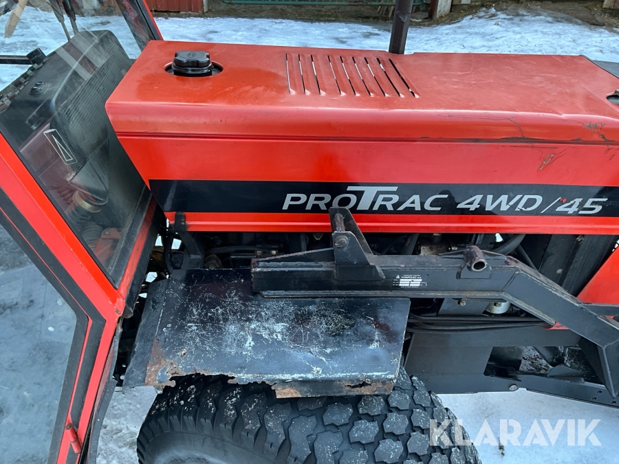 Traktor ProTrac 4WD/45 med redskap