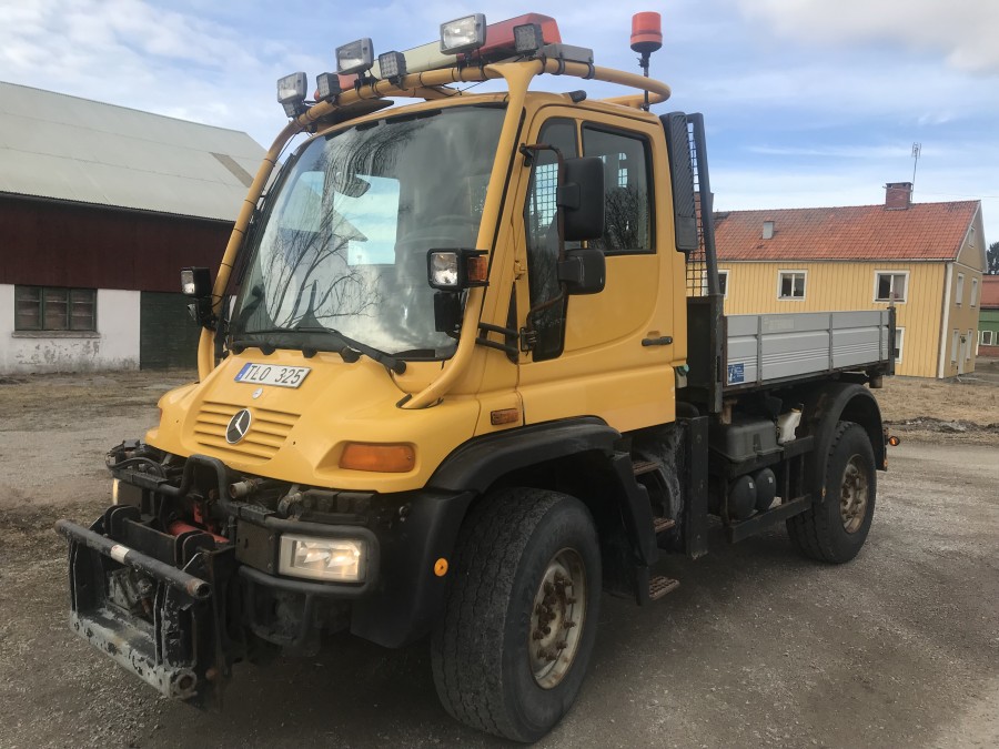 Terränglastbil (Unimog u 400) 4x4