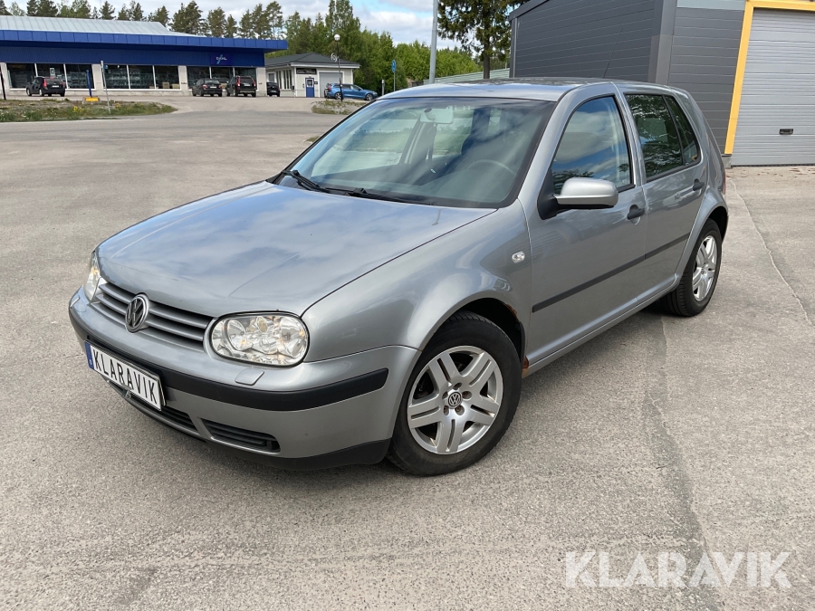 A-Traktor VW Golf 1,6