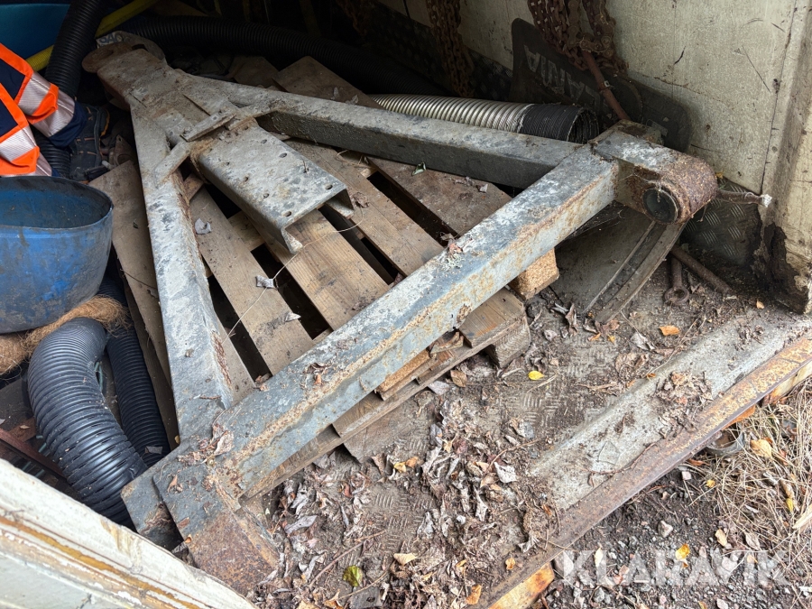 Dragstång till släp