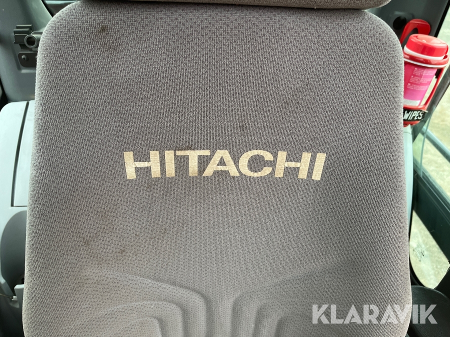 Hjulgrävare Hitachi ZX145W-6 med kärra och flera redskap