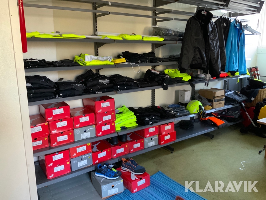 Arbetskläder samt arbetsskor Fristad